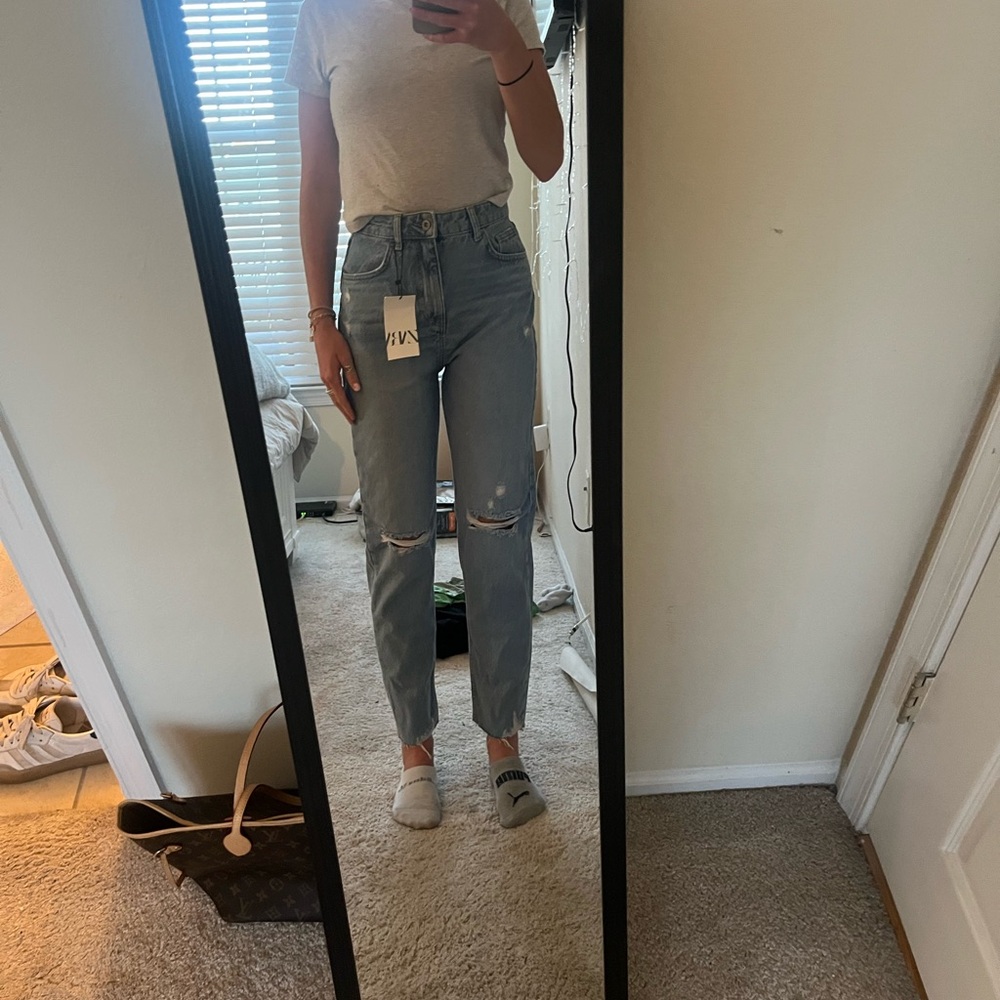 Zara High Rise Mom Leg Ankle Light Blue Jeans Size 6 / 38